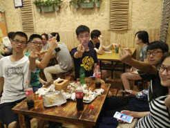 中方烧烤加盟,学烧烤技术,开烧烤店多少钱疯狂烤翅加盟